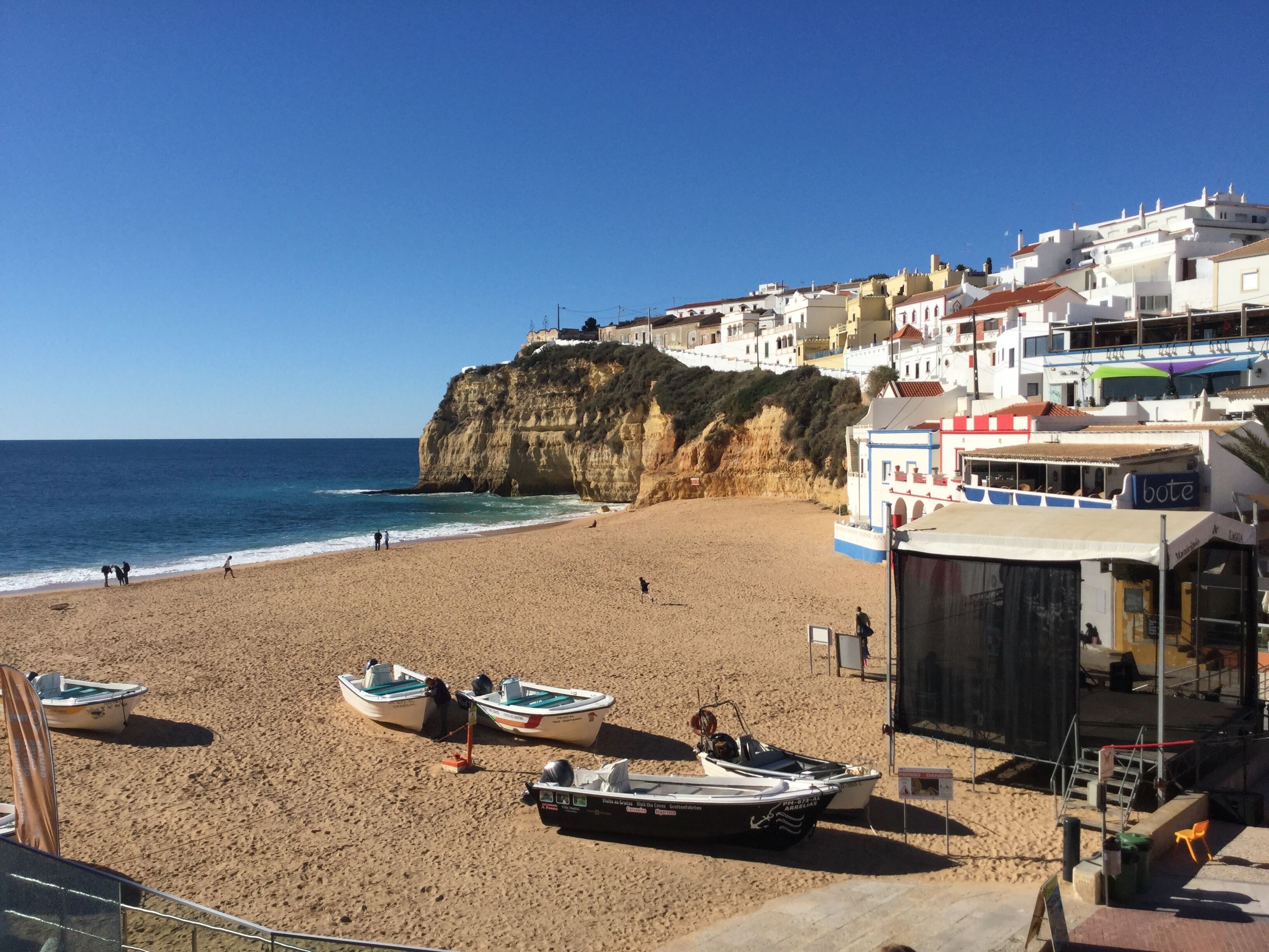 Beach nearby, sun loungers