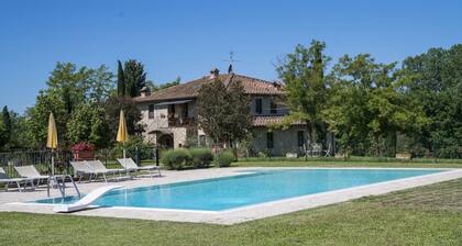 APARTMENT OF CHARME WITH POOL IN CHIANTI-SHIRE-FLORENCE 40 KM-SIENA 20 KM