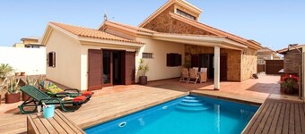 Lovely Villa in residential area 