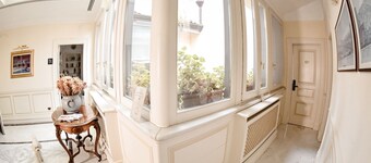 Al Centro Luxury Home