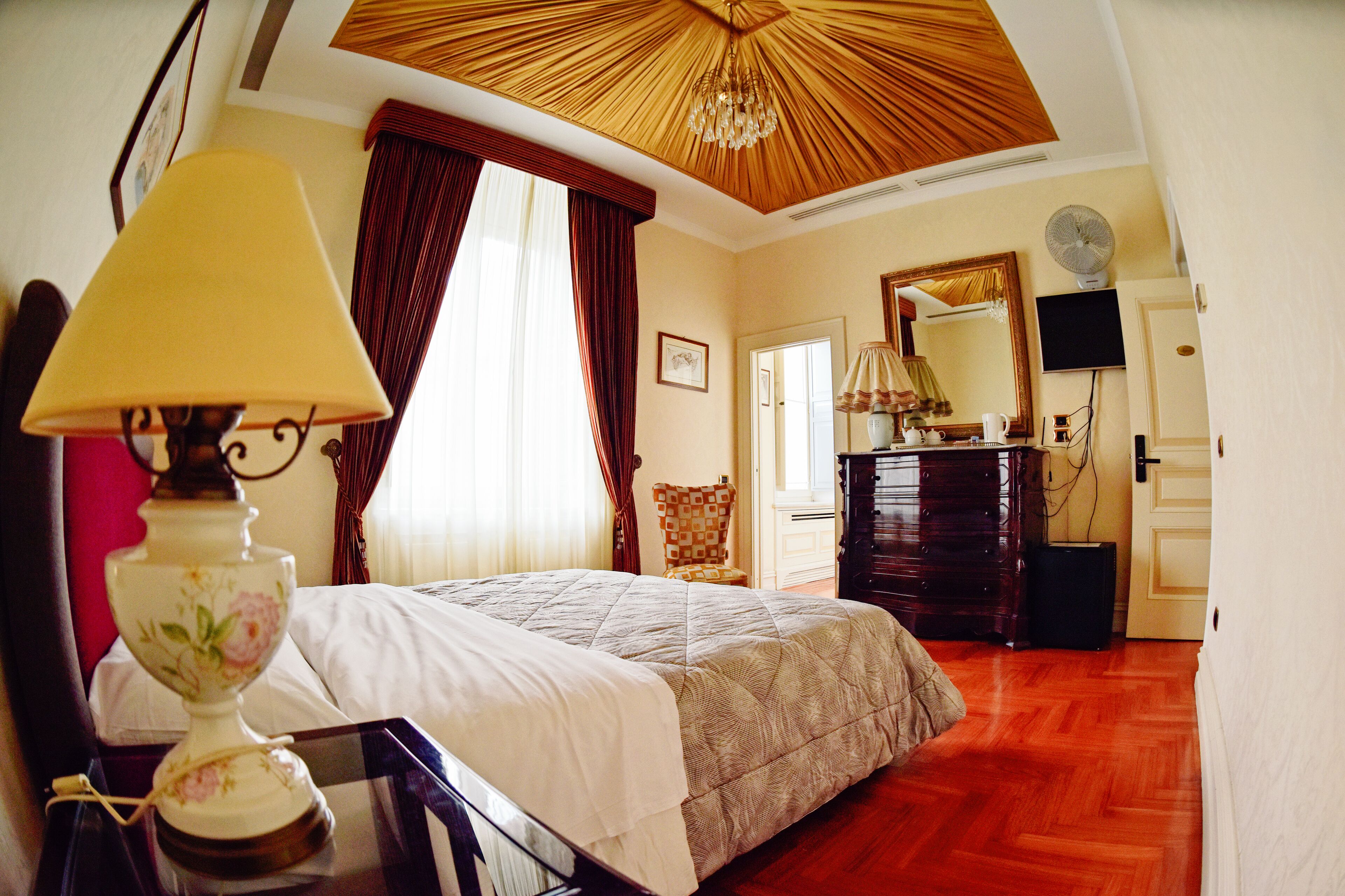 Suite Executive | 2 camere, minibar con snack e bevande gratuite, una cassaforte in camera