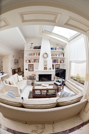 LCD TV - Al Centro Luxury Home (Caserta)