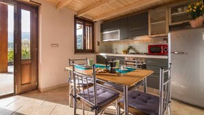 Unclassified image, 5 of 22, button - CASA PEDRA 1: delightful house in the countryside (Dorgali)