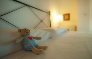 1 bedroom, iron/ironing board, travel cot, free WiFi