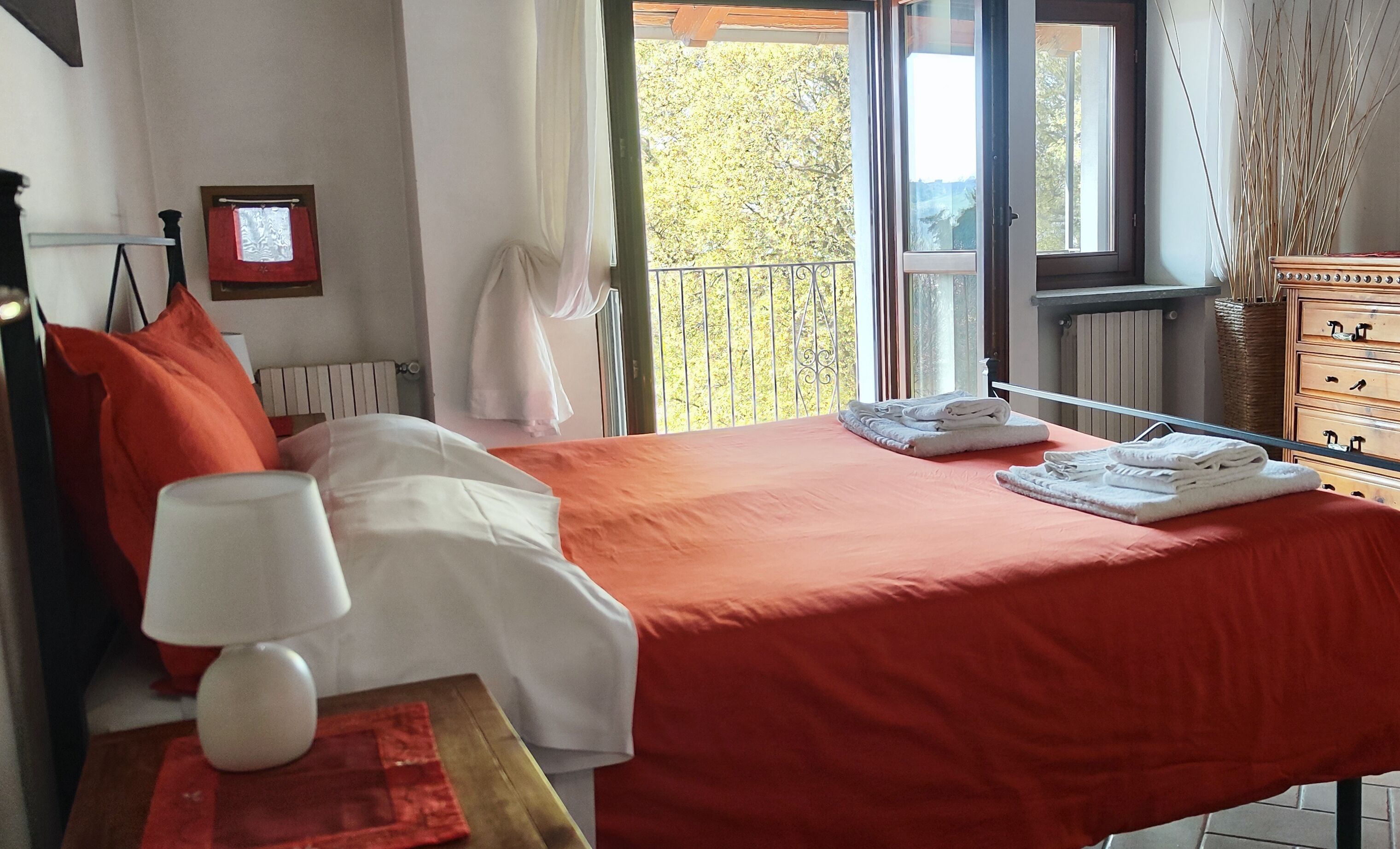 1 chambre, fer et planche à repasser, lit parapluie, Wi-Fi gratuit