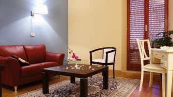 Matelas mémoire de forme, Wi-Fi gratuit, draps fournis