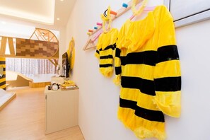 Comfort Quadruple Room | Room amenity - Plum Forest (Dongshan)