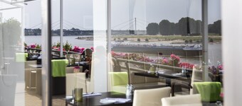 ホテル ラインガルテン デュースブルク