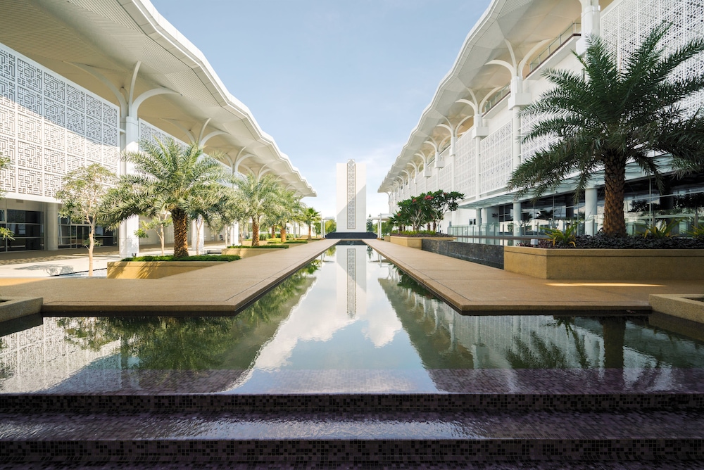 Mövenpick Hotel and Convention Centre KLIA photo 3