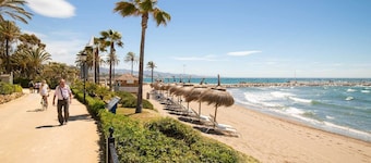 Ático increíble a 3 minutos a pie de Puerto Banús.