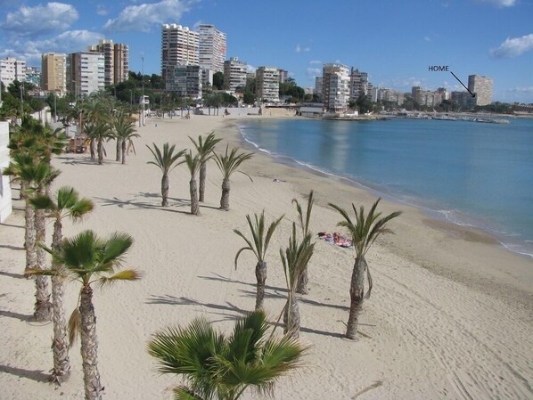 Beach nearby, sun-loungers, beach towels - PLAYA ALICANTE wifi APARTMENT (Alacant)