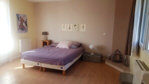 3 Schlafzimmer, Bügeleisen/Bügelbrett, Reisekinderbett, WLAN