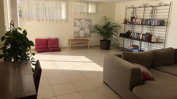 Télévision, lecteur de DVD, vidéothÚque