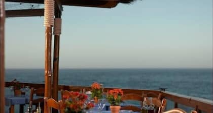 Villa de lujo de 3 camas. Rápido Wi-Fi, piscina, aire acondicionado, 50% de disco de golf. Smart TV con Sky