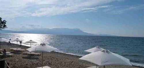 50mt to the beach★Roof terrace lounge★ Shared pool