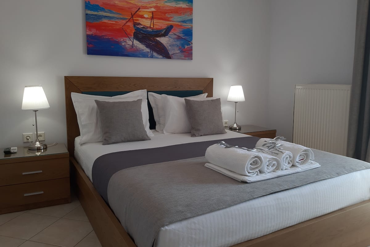 Condo de base, 2 chambres | 2 chambres, coffre-fort, décor unique, ameublement unique