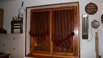 2 bedrooms, internet
