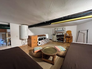 2 bedrooms, desk, iron/ironing board, free WiFi - DOWNTOWN APARTMENT M. QUEEN SOFIA (Madrid)
