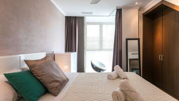 1 bedroom, iron/ironing board, free WiFi, bed sheets