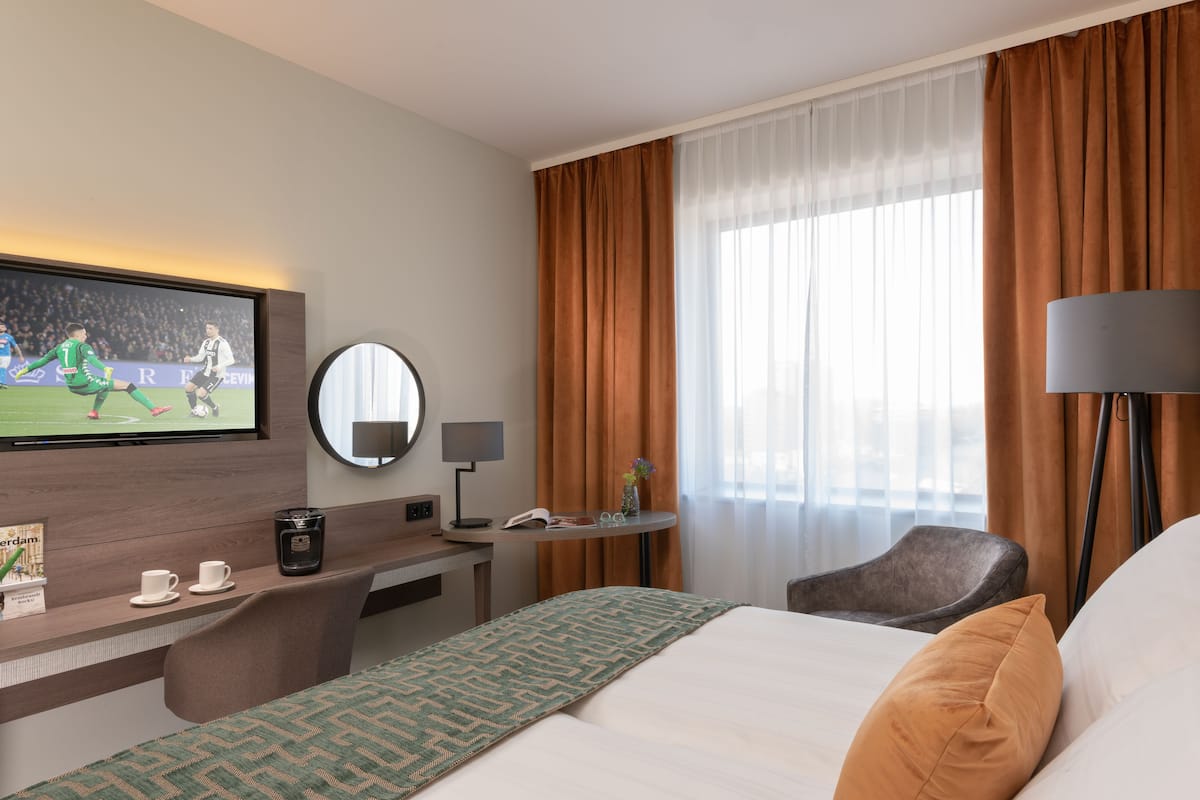 1 bedroom, minibar, in-room safe, desk
