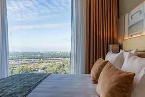 1 bedroom, minibar, in-room safe, desk