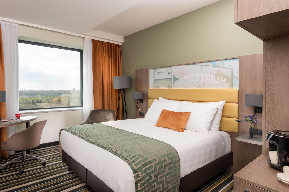 1 bedroom, minibar, in-room safe, desk