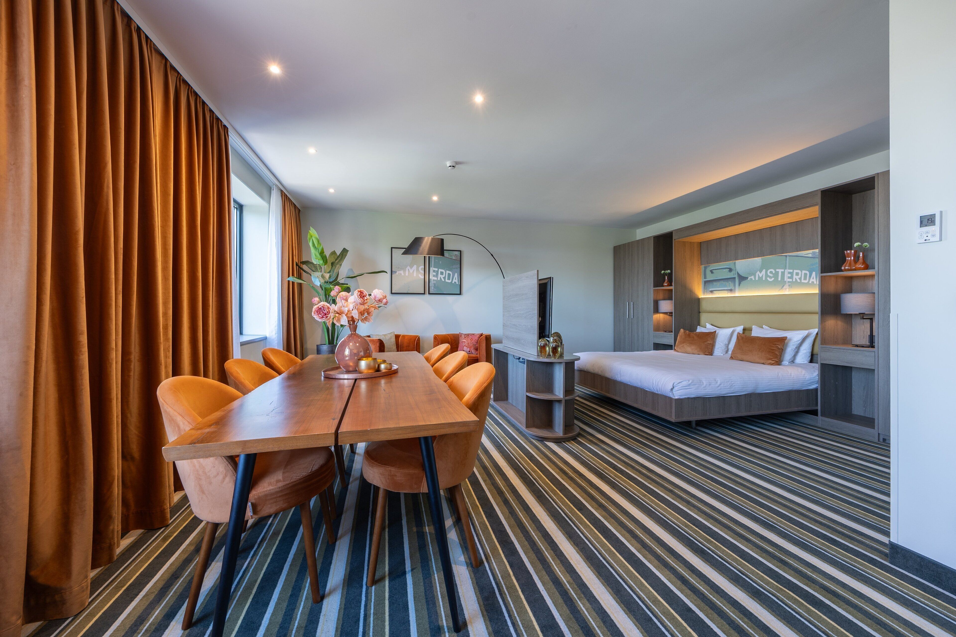 Suite 1 King Bed 1 Queen Bed | Minibar, in-room safe, desk, laptop workspace