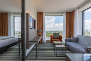 1 bedroom, minibar, in-room safe, desk