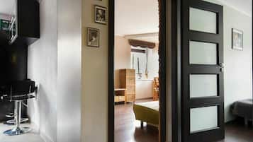 1 chambre, fer et planche à repasser, Wi-Fi gratuit, draps fournis