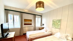 3 soverom, strykejern/-brett, reiseseng for barn og wi-fi (inkludert)
