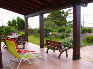 Outdoor dining - free wifi, great location between Palermo & Trapani, near the beach (Sizilien)