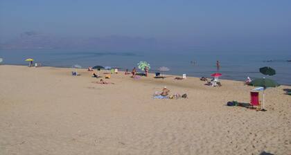 wifi gratuit, trÚs bien situé entre Palerme et Trapani, prÚs de la plage