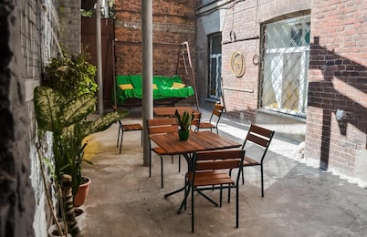 Ride hostel
