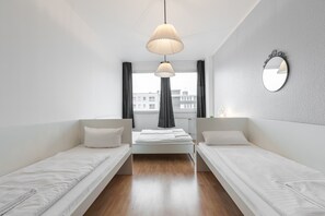 2 chambres, fer et planche à repasser, Wi-Fi gratuit, draps fournis