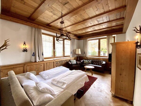 2 soverom, strykejern/-brett, reiseseng for barn og wi-fi (inkludert)