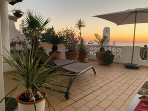 Terrace/patio - Ferragudo, dream location, apartment with sea views and plenty of space, 100 sqm terrace (Ferragudo)