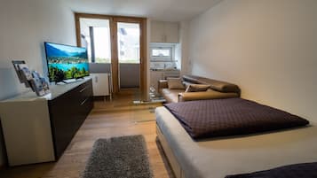 1 bedroom, in-room safe, free WiFi, bed sheets