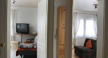 3 Zi- App. 'U2' (50qm) für 3 – 6 Personen, 25km bis Frankfurt- Nord