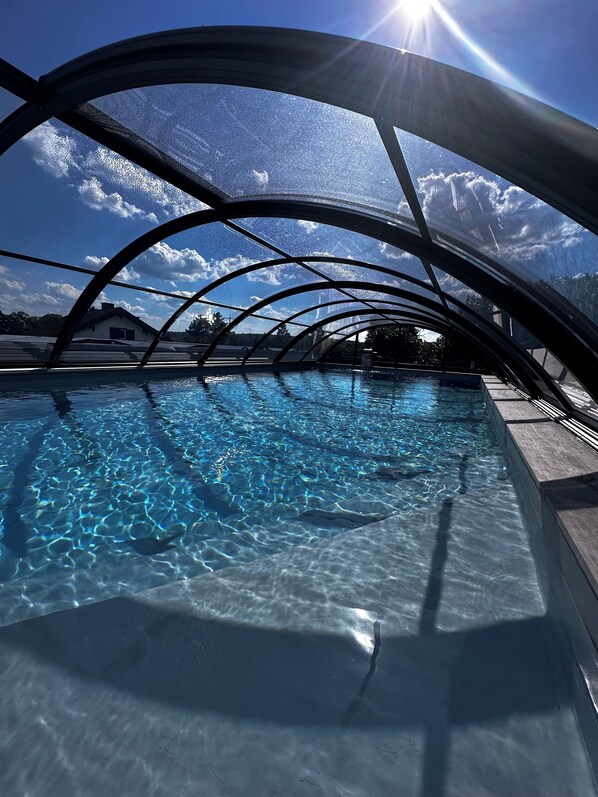 Piscine extérieure, piscine chauffée