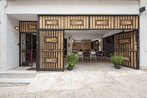 Exterior - Piraeus Premium Suites (Piraeus)