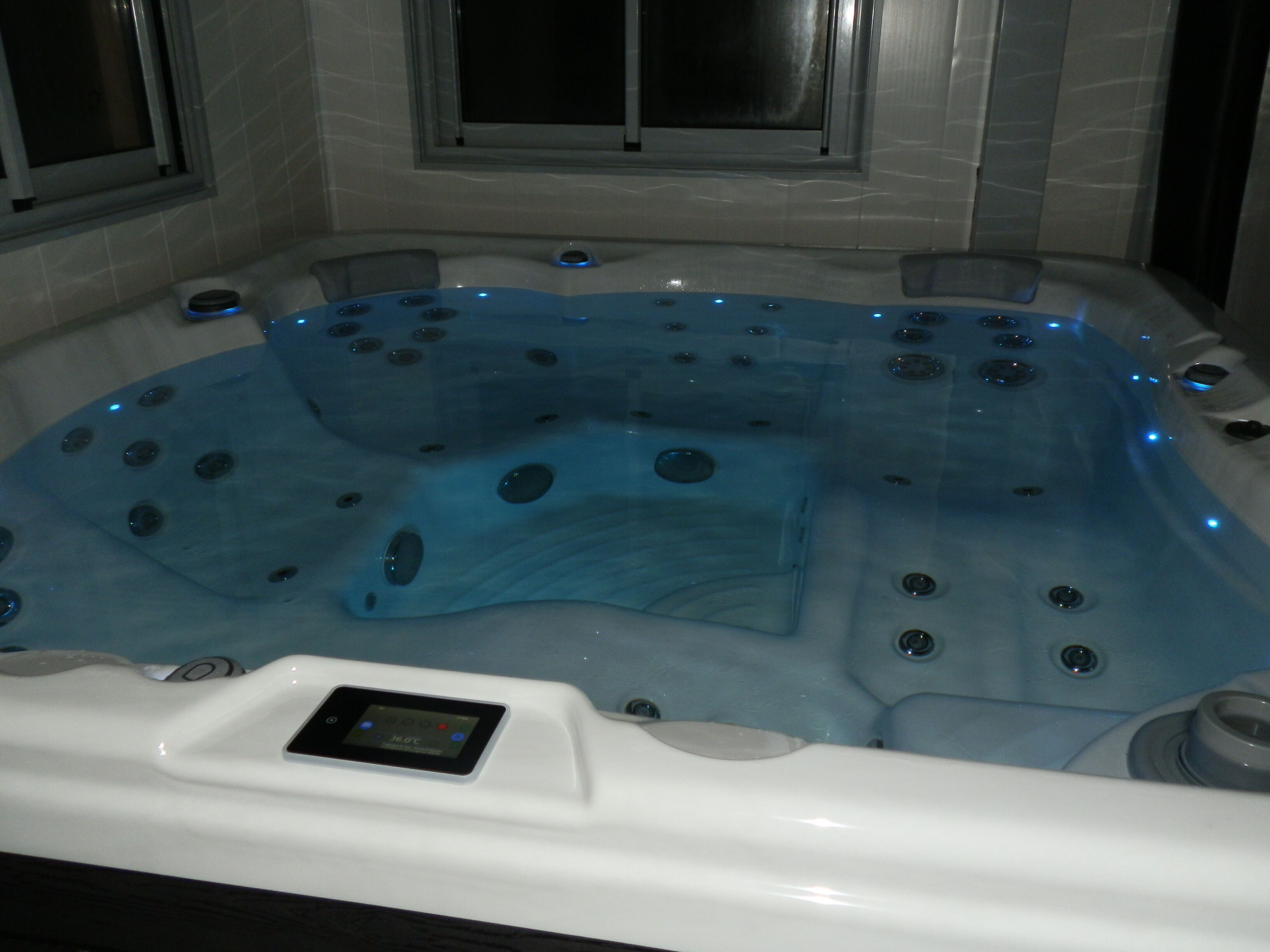spa jacuzzi pour séance privative

