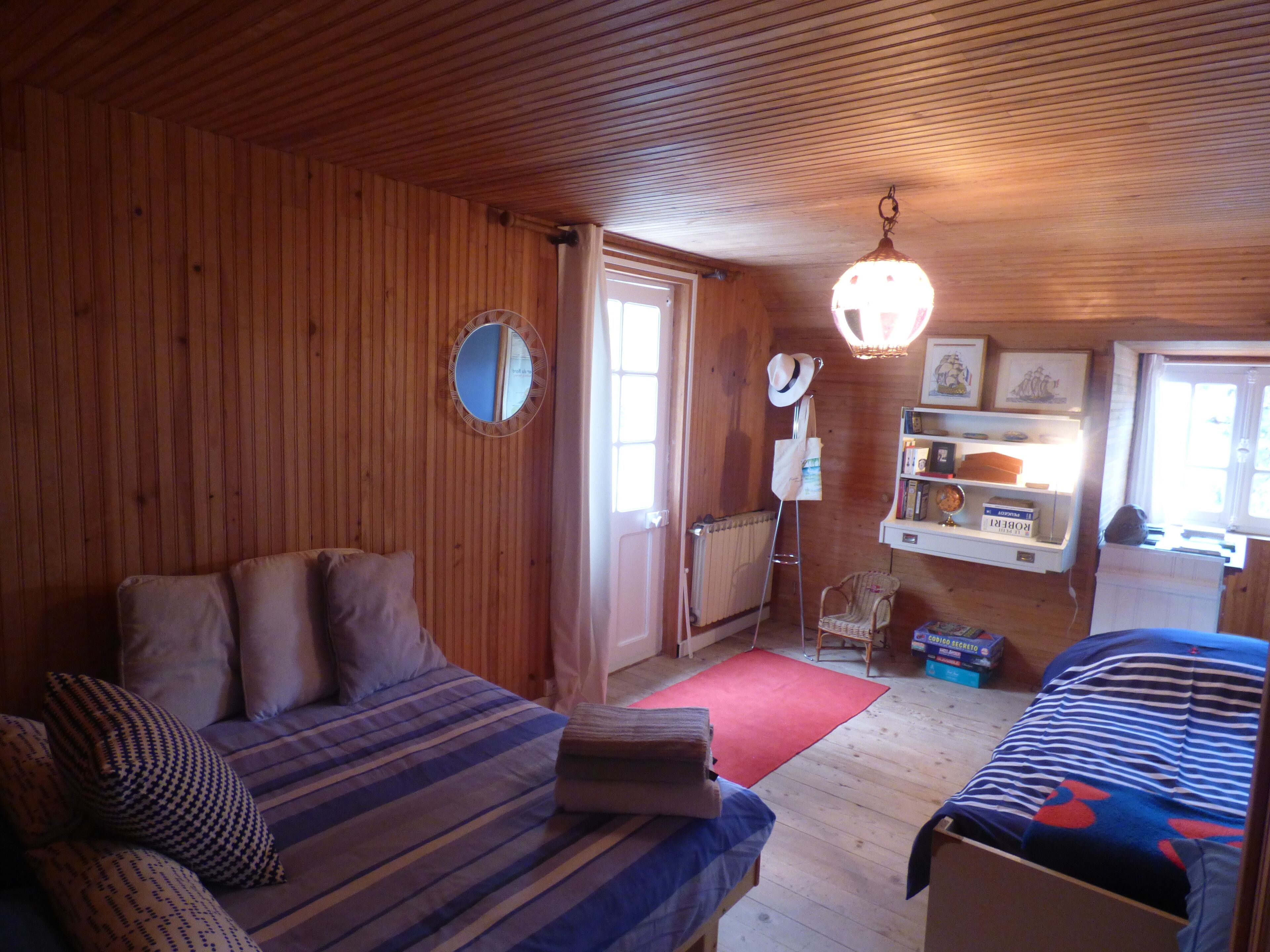 2 soverom, strykejern/-brett, wi-fi (inkludert) og sengetøy