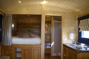 1 bedroom, iron/ironing board, bed sheets