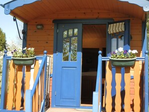 Exterior detail - ROULOTTE GITE JACUZZI HEATED COVERED PRIVATE POOL AND SAUMUR DOUE (Doué-En-Anjou)