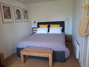 4 chambres, fer et planche à repasser, lit parapluie, Wi-Fi gratuit