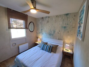 2 soverom, strykejern/-brett og wi-fi (inkludert)