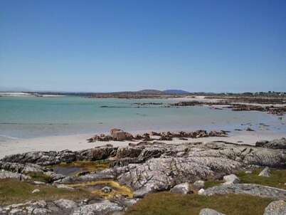 SUPERB COTTAGE ON 9 ACRES PROPERTY