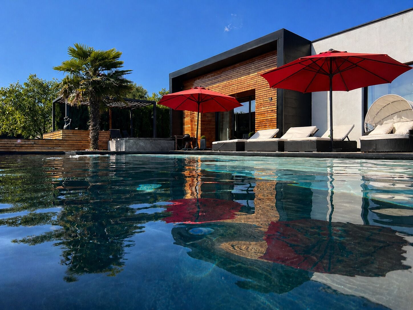 Piscine extérieure, piscine chauffée