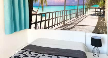 BARCARESA - MAISONNETTE VUE MER PIEDS DAN L'EAU