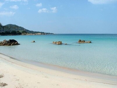 Villa 400m from the beach, panoramic sea and mountain views ...